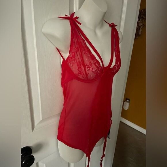 🆕 Red Lingerie Lace Basque Set Underwired w/Suspenders Matching G-String - Picture 3 of 13